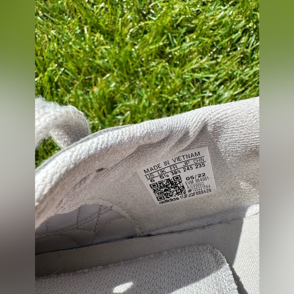 ADIDAS originals ozweego Gray and Pink Athletic Shoes - Picture 9 of 9